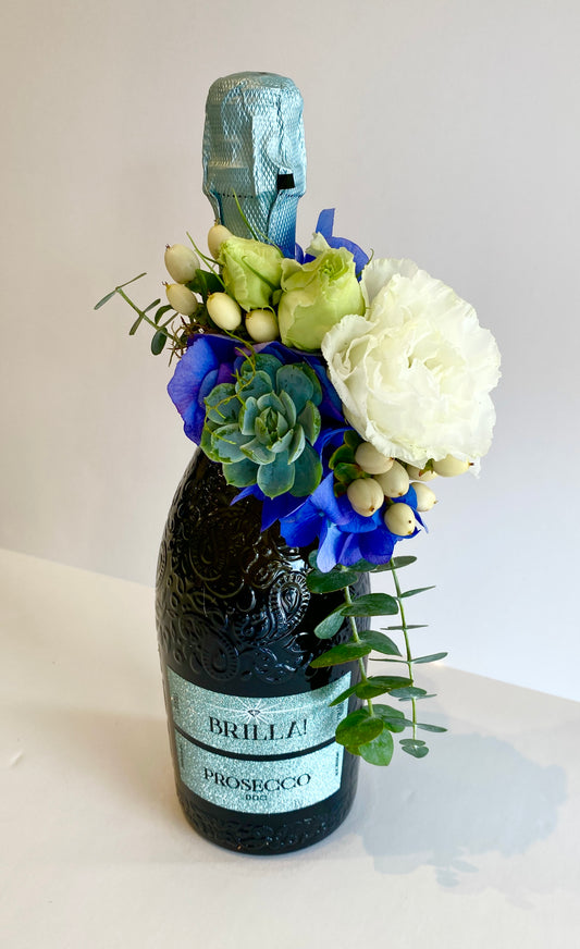 Brilla! Prosecco DOC with Floral Arrangement