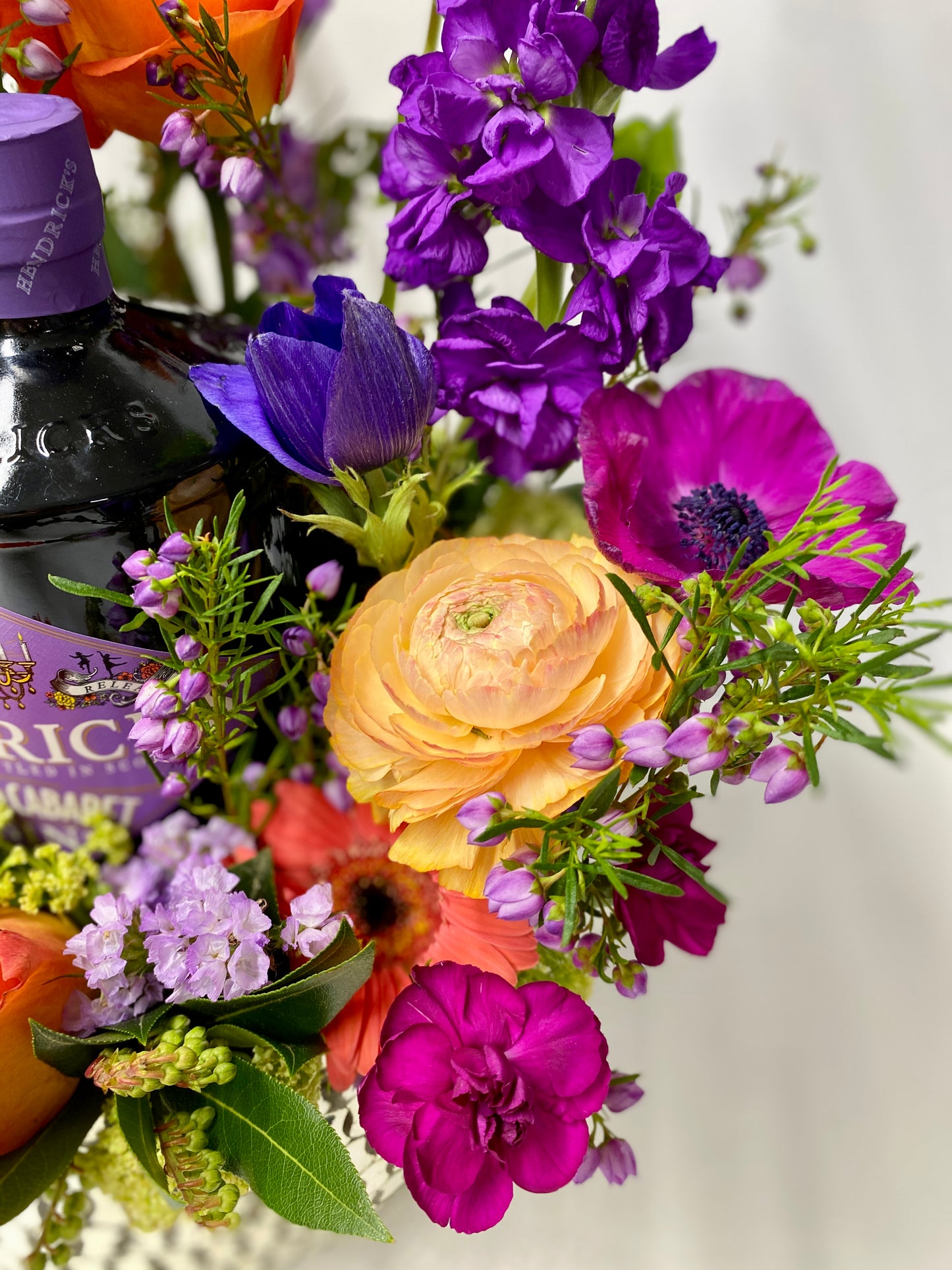 Tipsy Blooms | Deluxe designer bowl feat. Hendrick's / Moët & Chandon