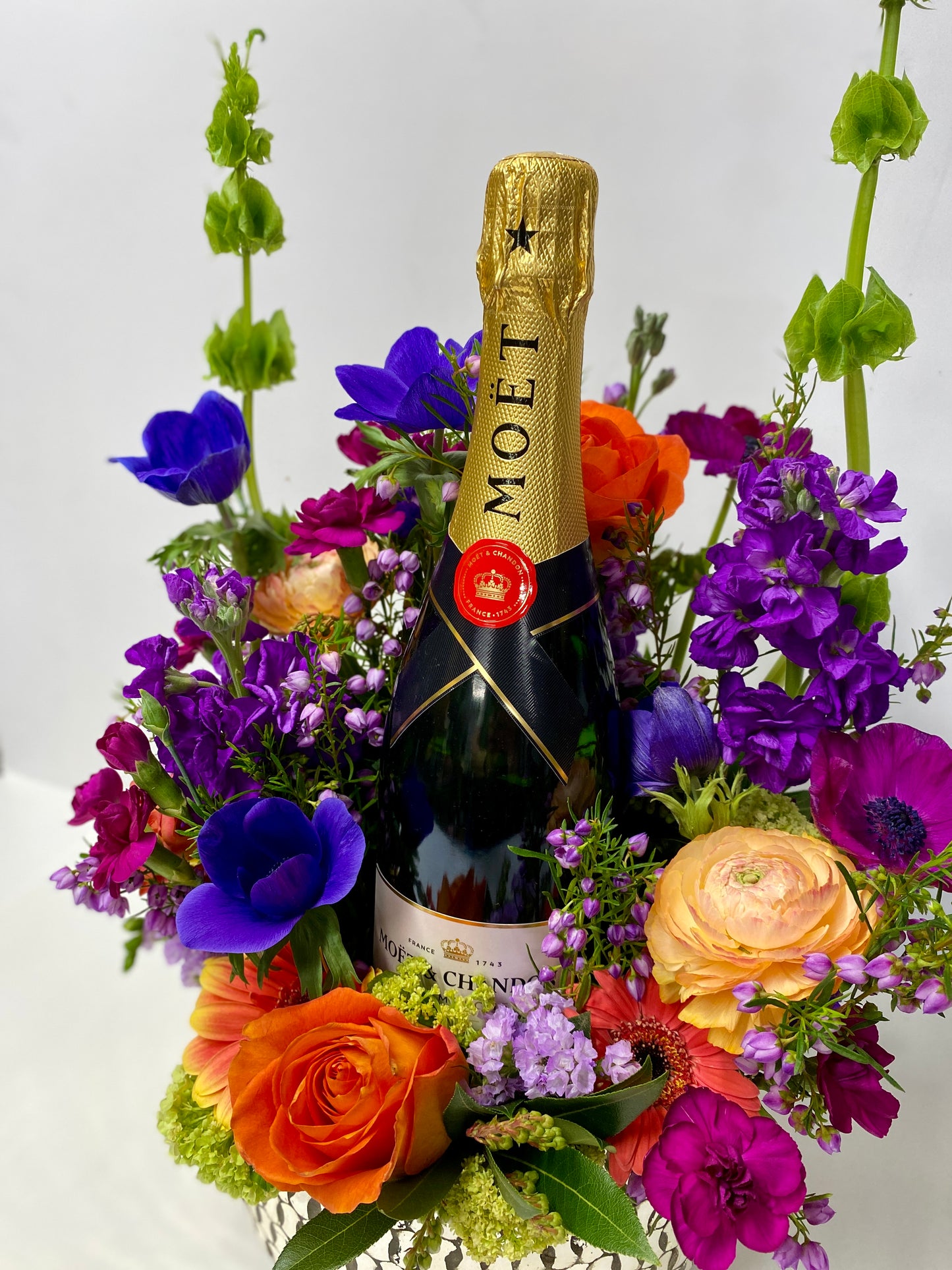 Tipsy Blooms | Deluxe designer bowl feat. Hendrick's / Moët & Chandon